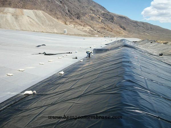 smooth geomembrane liner for Solid Waste Landfills in Thailand