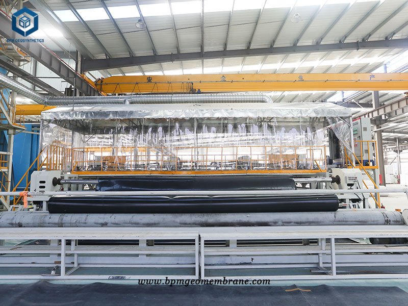 Automatic geomembrane production line